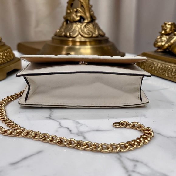 COACH Linear Quilted Leather Flap Belt Bag / Crossbody Cream with Gold Chain - Picture 7 of 8